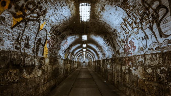 Tunnel Tunnel
