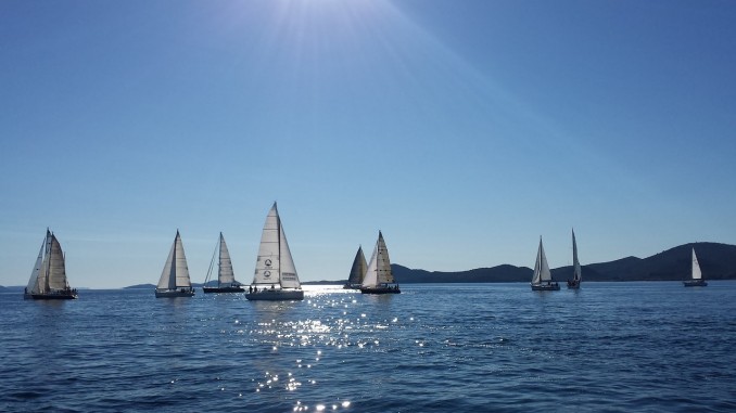 Sailing Lake Sailing Lake